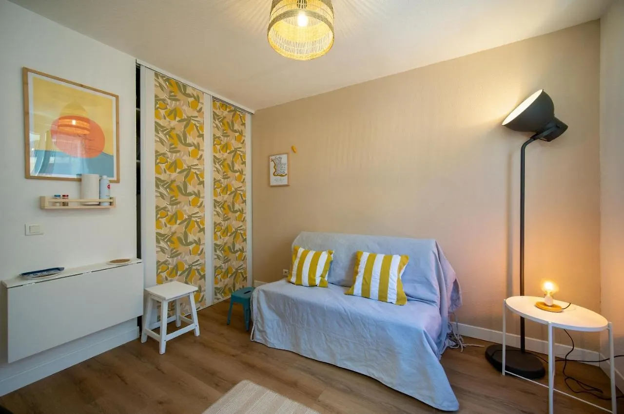 Appartement Cosy Tout Equipe Avec Wifi 2 Couchages Marseille 0*,  France